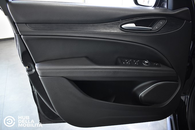 ALFA ROMEO Stelvio 2.2 Turbodiesel 190 CV AT8 Q4 Business